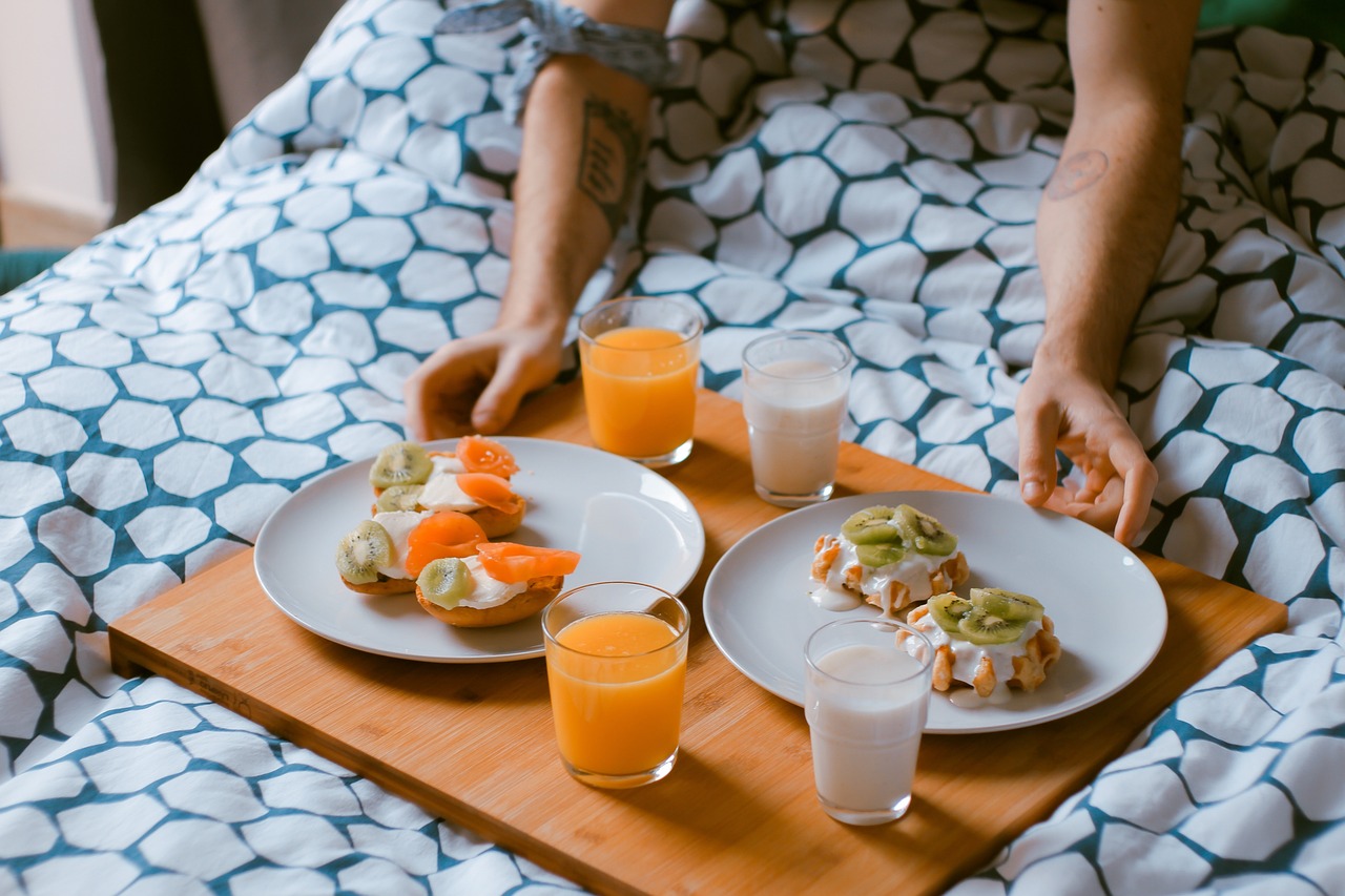 food, breakfast in bed, juice