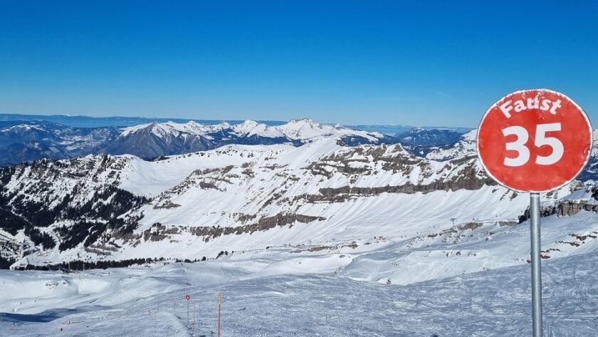 Ski : le changement climatique menace « presque la totalité » des stations européennes