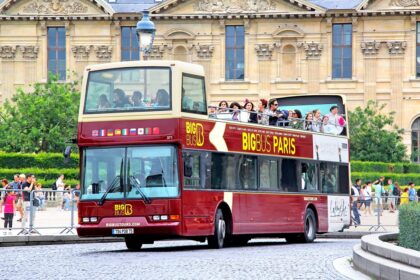 A Paris, les bus touristiques sommés de payer une redevance