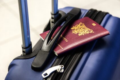 Royaume-Uni : bientôt la fin du passeport obligatoire pour les Français ?
