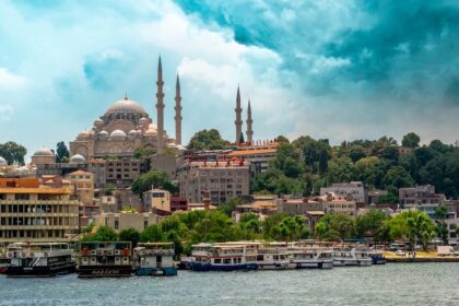 Turquie : Sainte-Sophie impose un droit d’entrée de 25 euros aux touristes étrangers